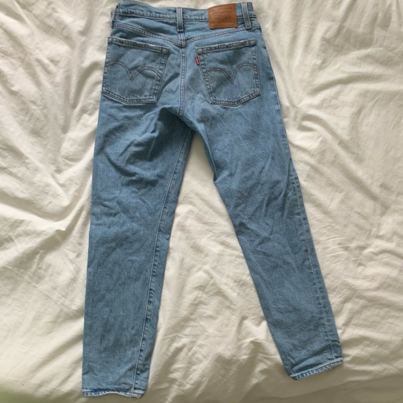 Levi’s Wedgie Jeans - Picture 2 of 5